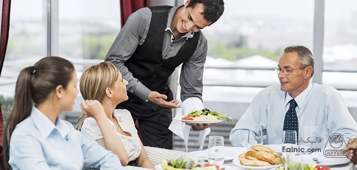 افزایش رضایت مشتریان با استفاده از CRM در رستوران‌ها