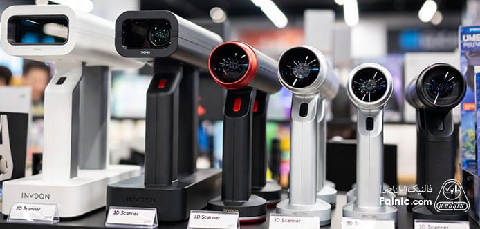 انتخاب کردن از بین مدلهای مختلف اسکنر سه بعدی در فروشگاه انتخاب کردن از بین مدلهای مختلف اسکنر سه بعدی در فروشگاه